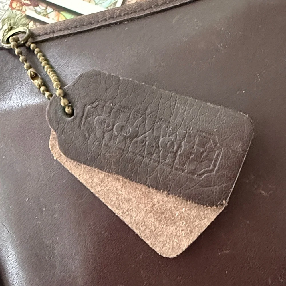 Vintage Mahogany Brown Leather Coach Chunky 7165 Cosmetic
Bag Pouch w/ Hangtag - Picture 4 of 10
